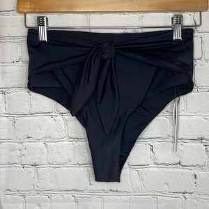 Swiminista Women’s black Front Tie Bikini Bottom Ruched Back New with tags Small